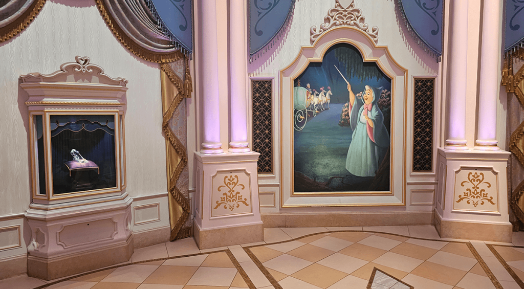 Interior del castillo de la Cenicienta