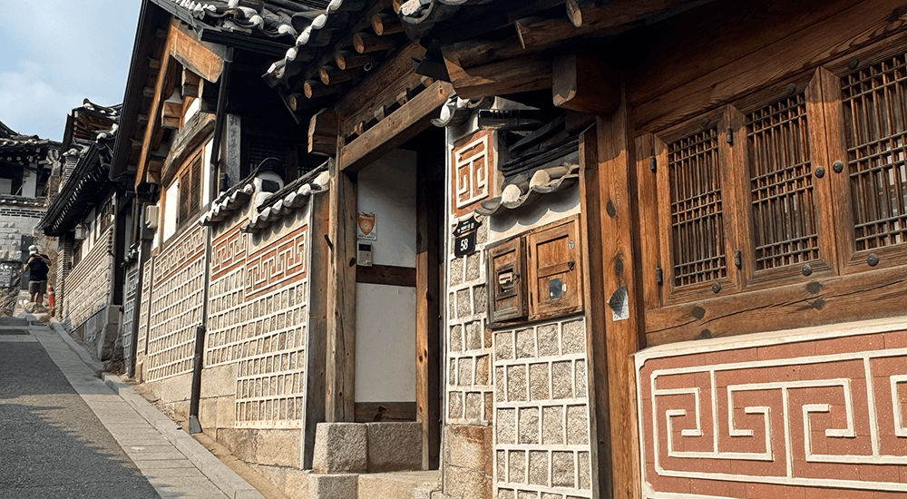 Bukchon Hanok Village, en Seúl, uno de los lugares imprescindibles que ver en Seúl
